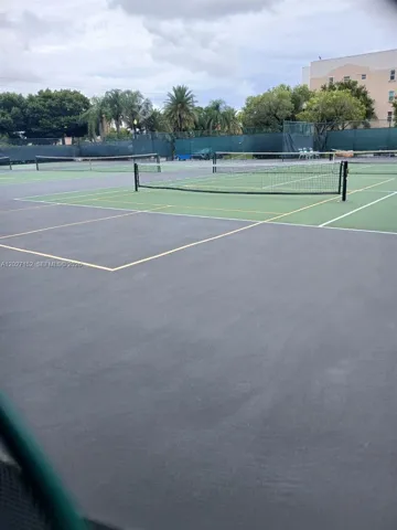Tennis & Pickelball