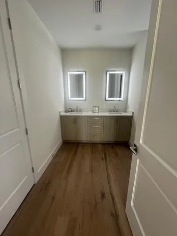 Guest Bath 3