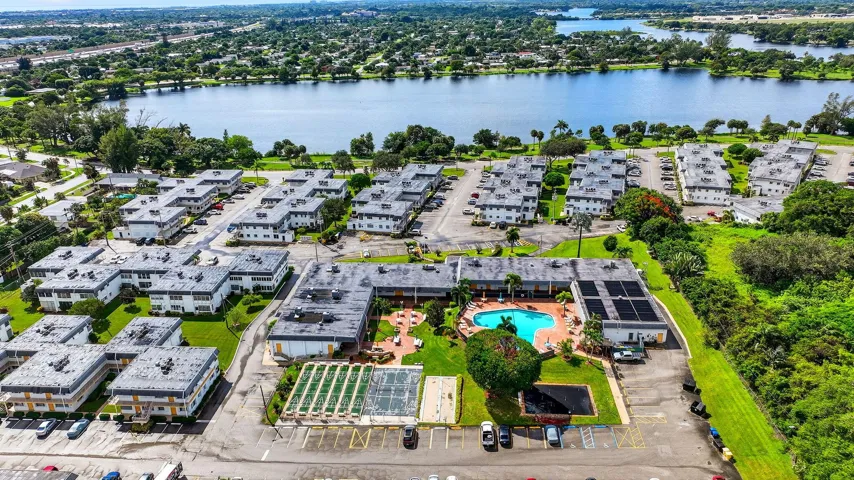 community setting to lake osborne