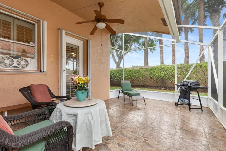 OVERSIZED PATIO