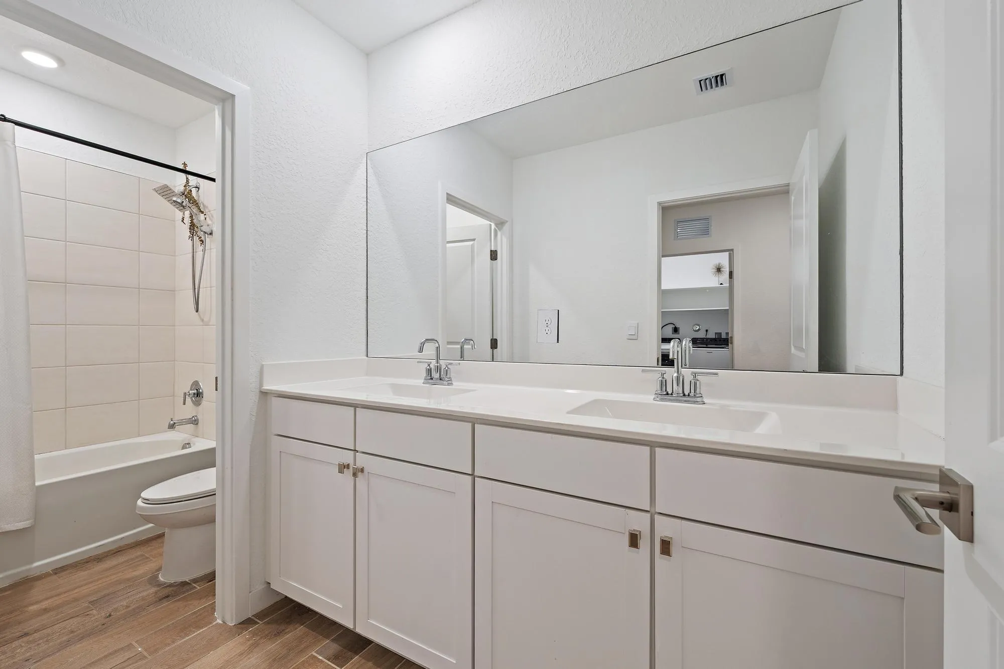 Upstairs Bath