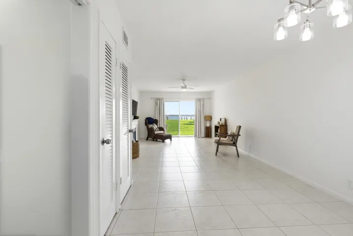 Dining/living room