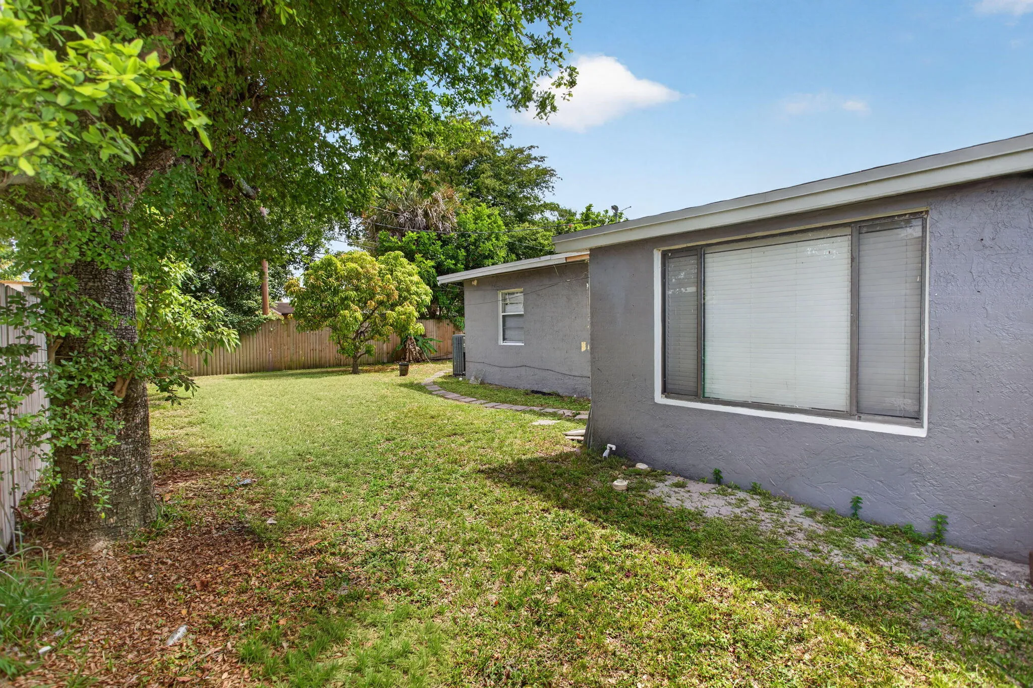10-web-or-mls-3240-8208