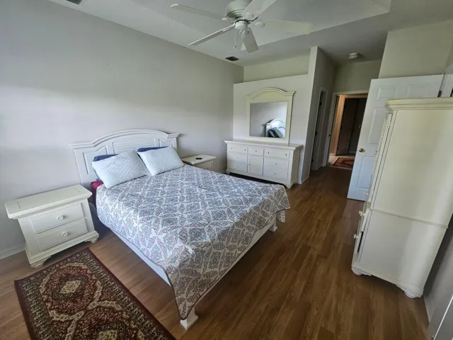 1000041370