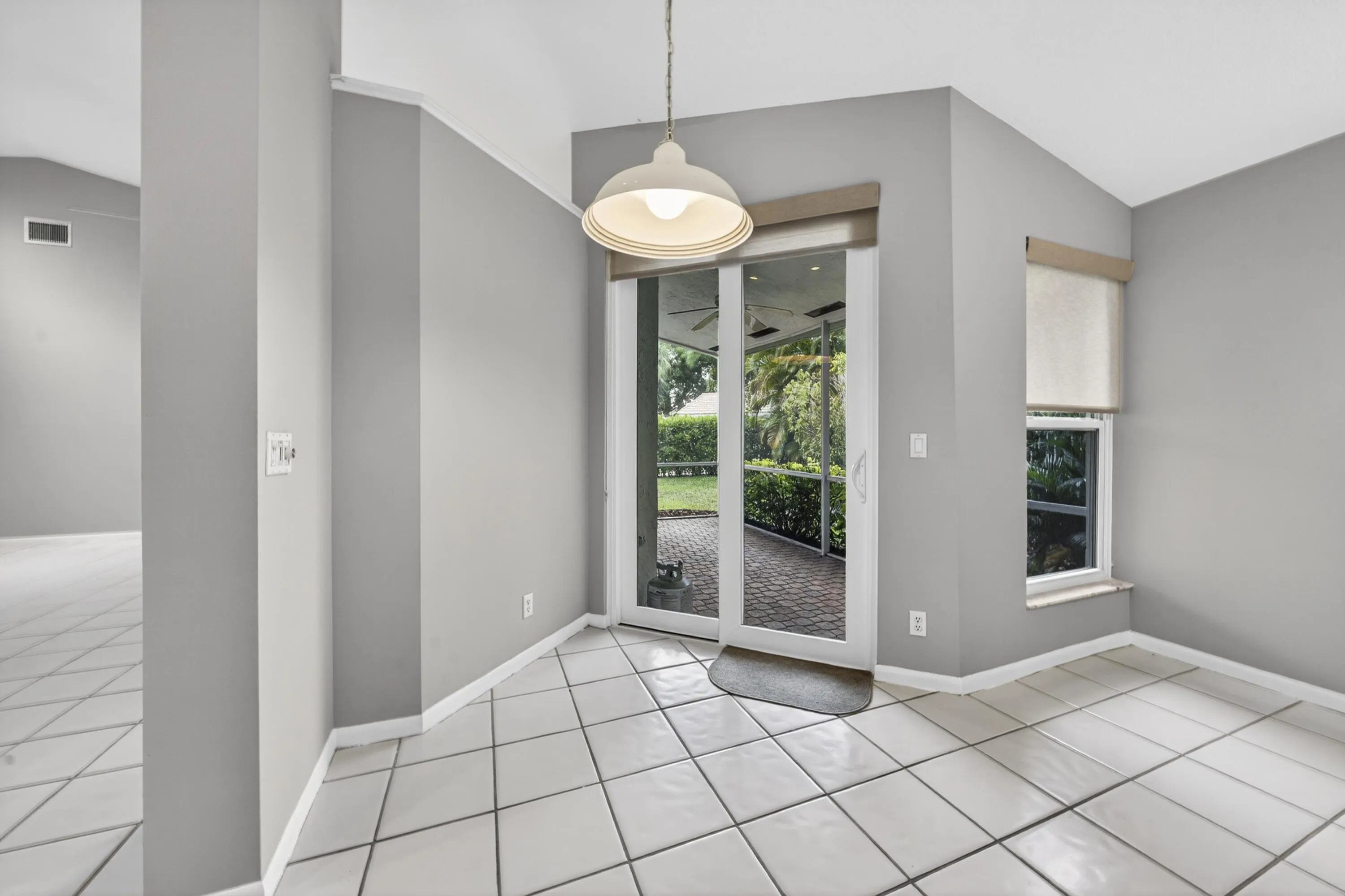 Vacant Breakfast Nook View