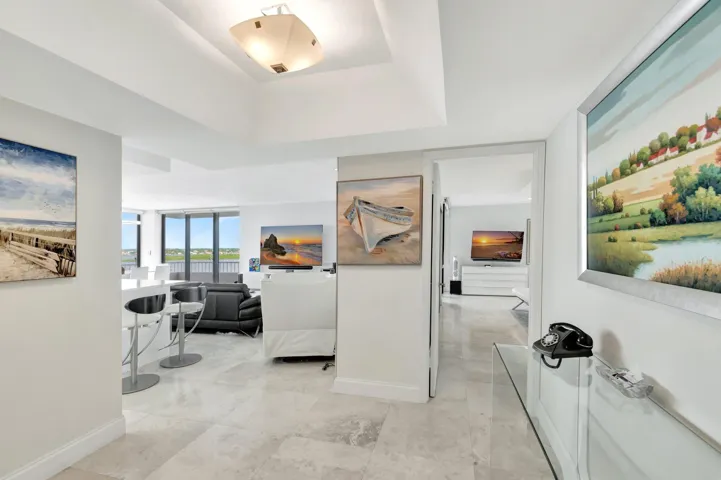 FOYER
