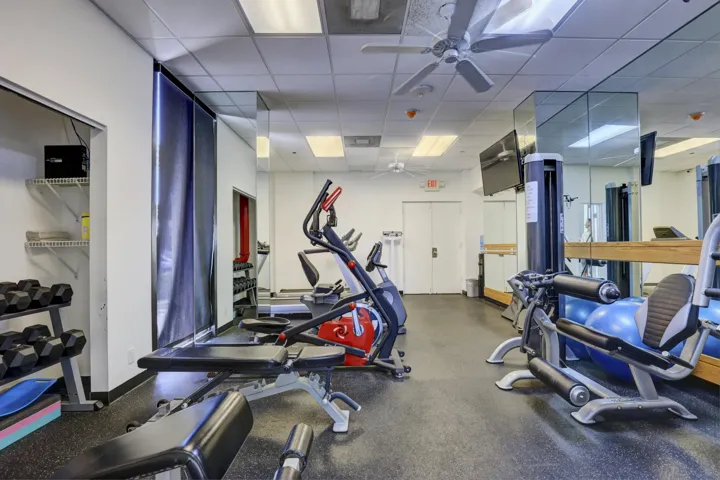 FITNESS CENTER
