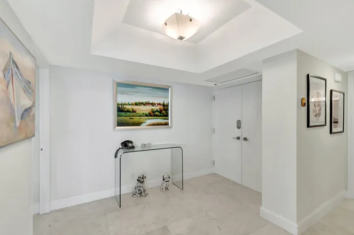 FOYER