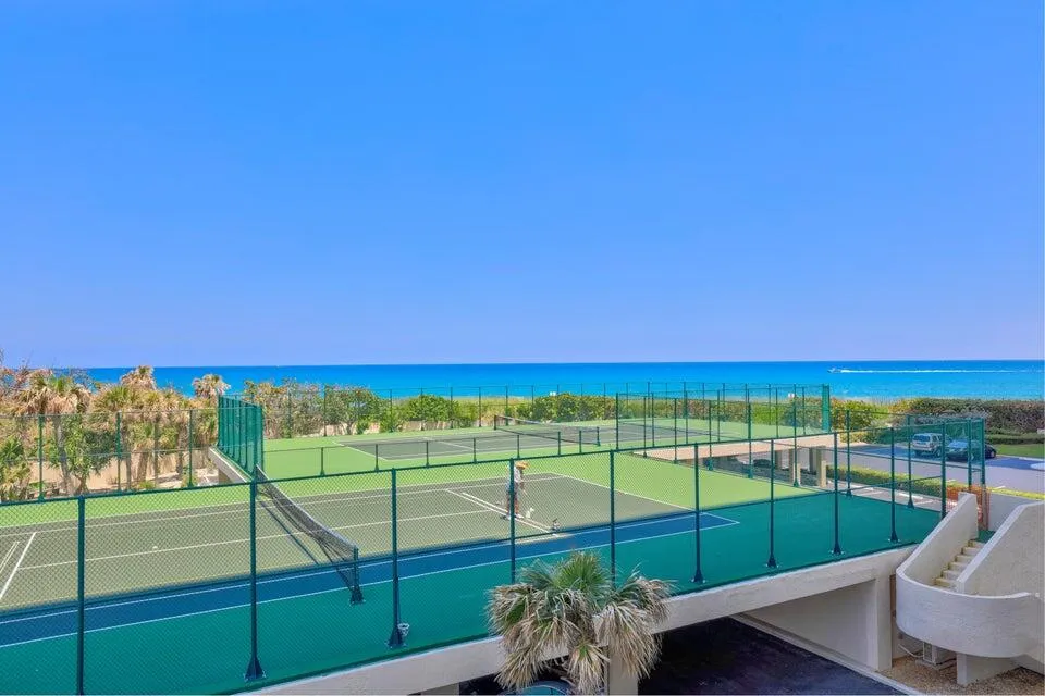 TENNIS