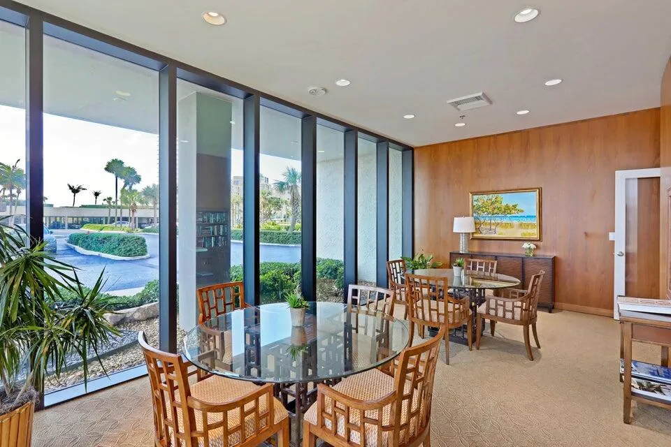 CARD ROOM