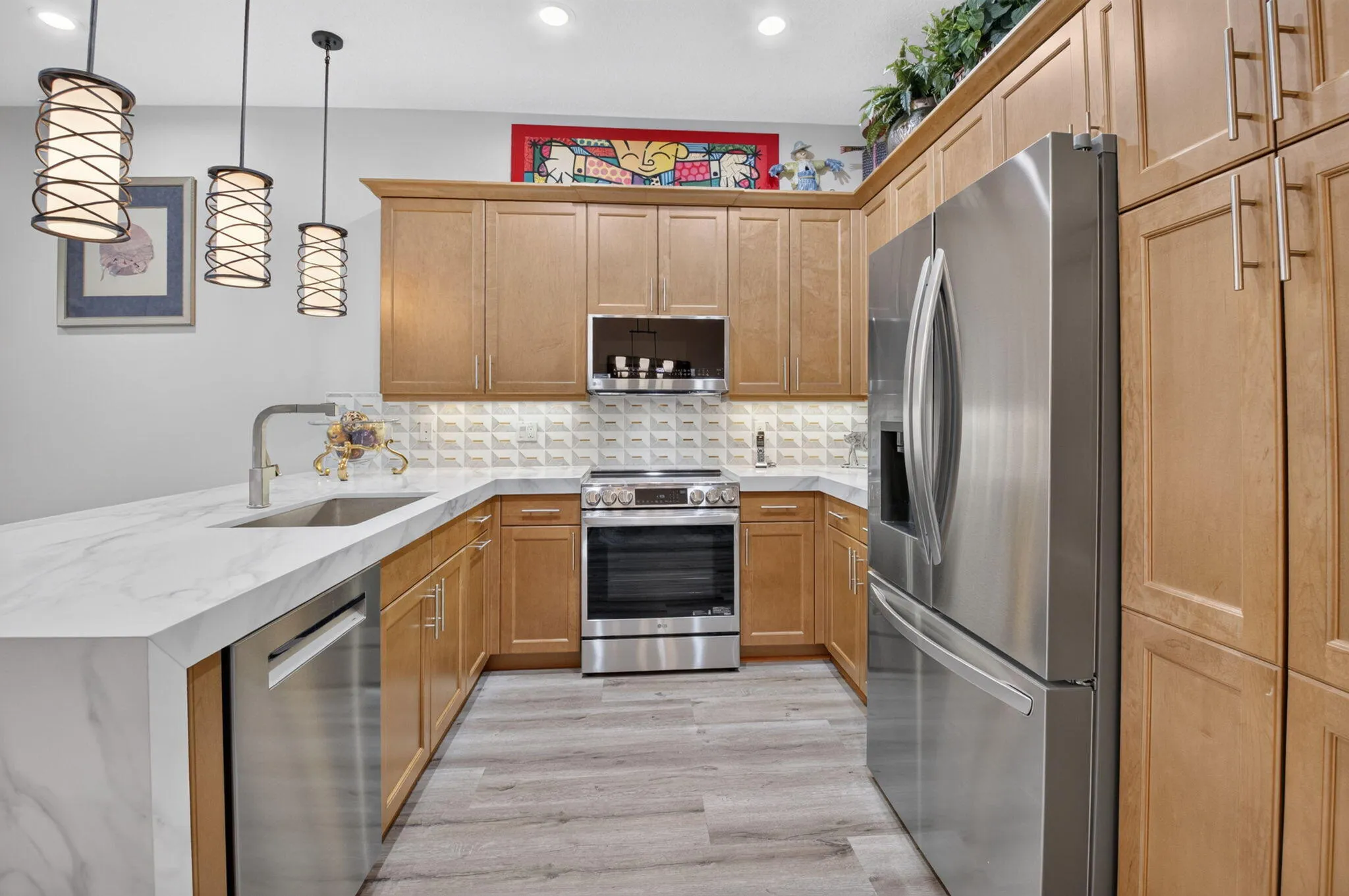 NEARLY NEW STAINLESS STEEL APPLIANCES