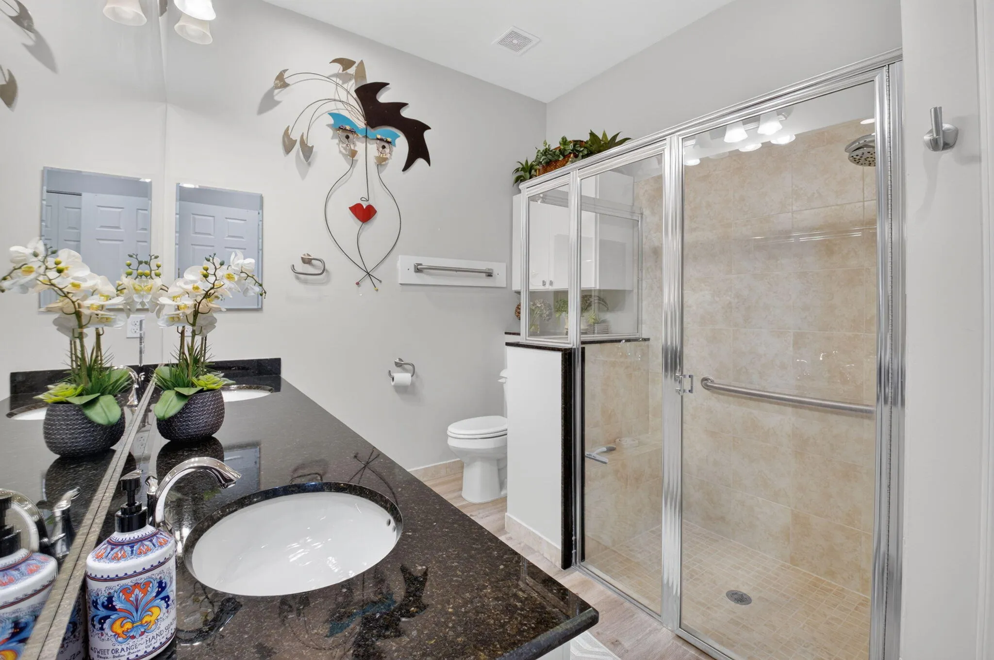 WALK IN SHOWER