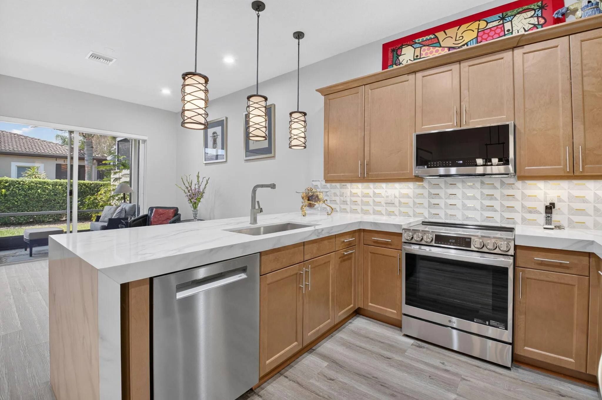 WARM MODERN WOOD CABINETRY