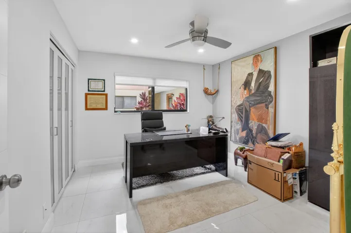 2nd bedroom