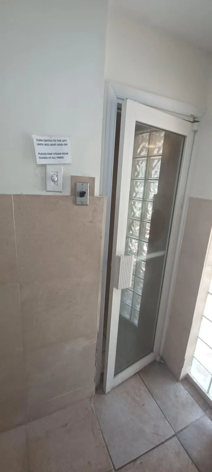 Sauna_entrance