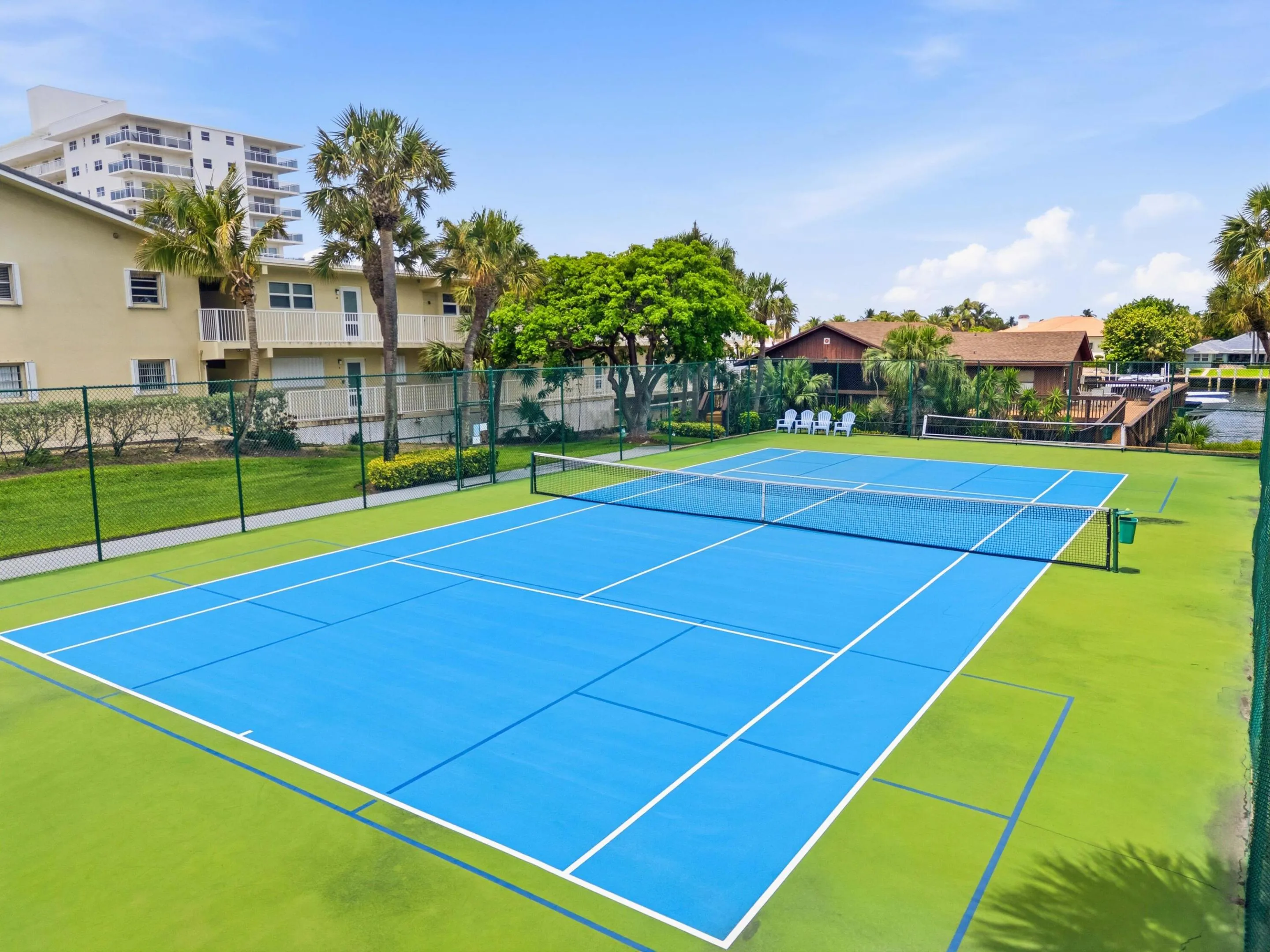 Tennis/Pickleball court