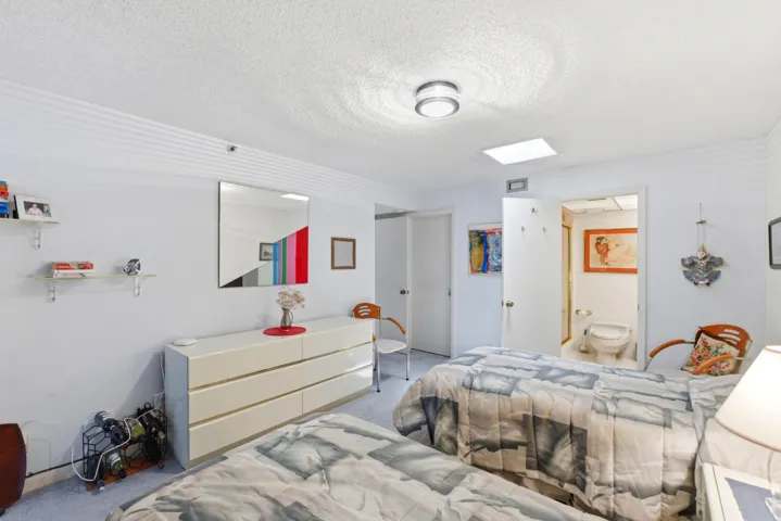 Guest bedroom