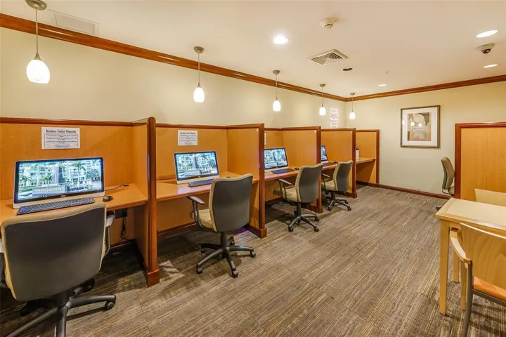 WG BLDG PHOTOS 10