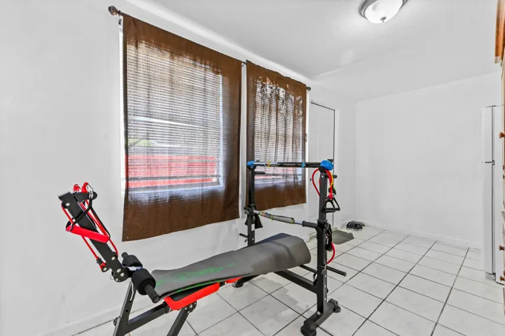 17 gym 01