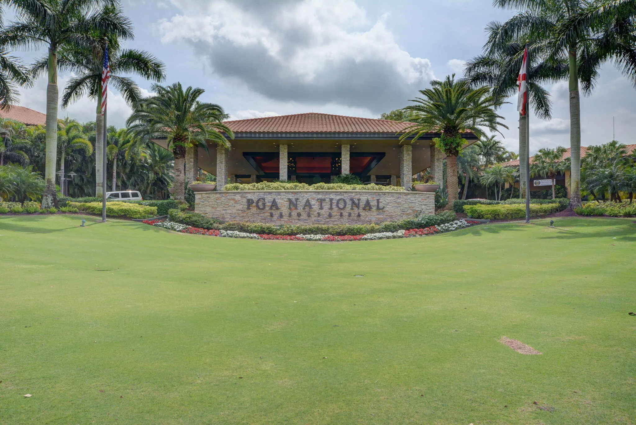 113-web-or-mls-PGA National Clubhouse-2