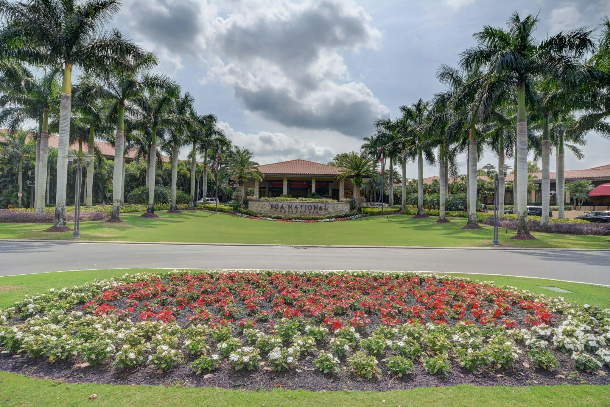 112-web-or-mls-PGA National Clubhouse-1