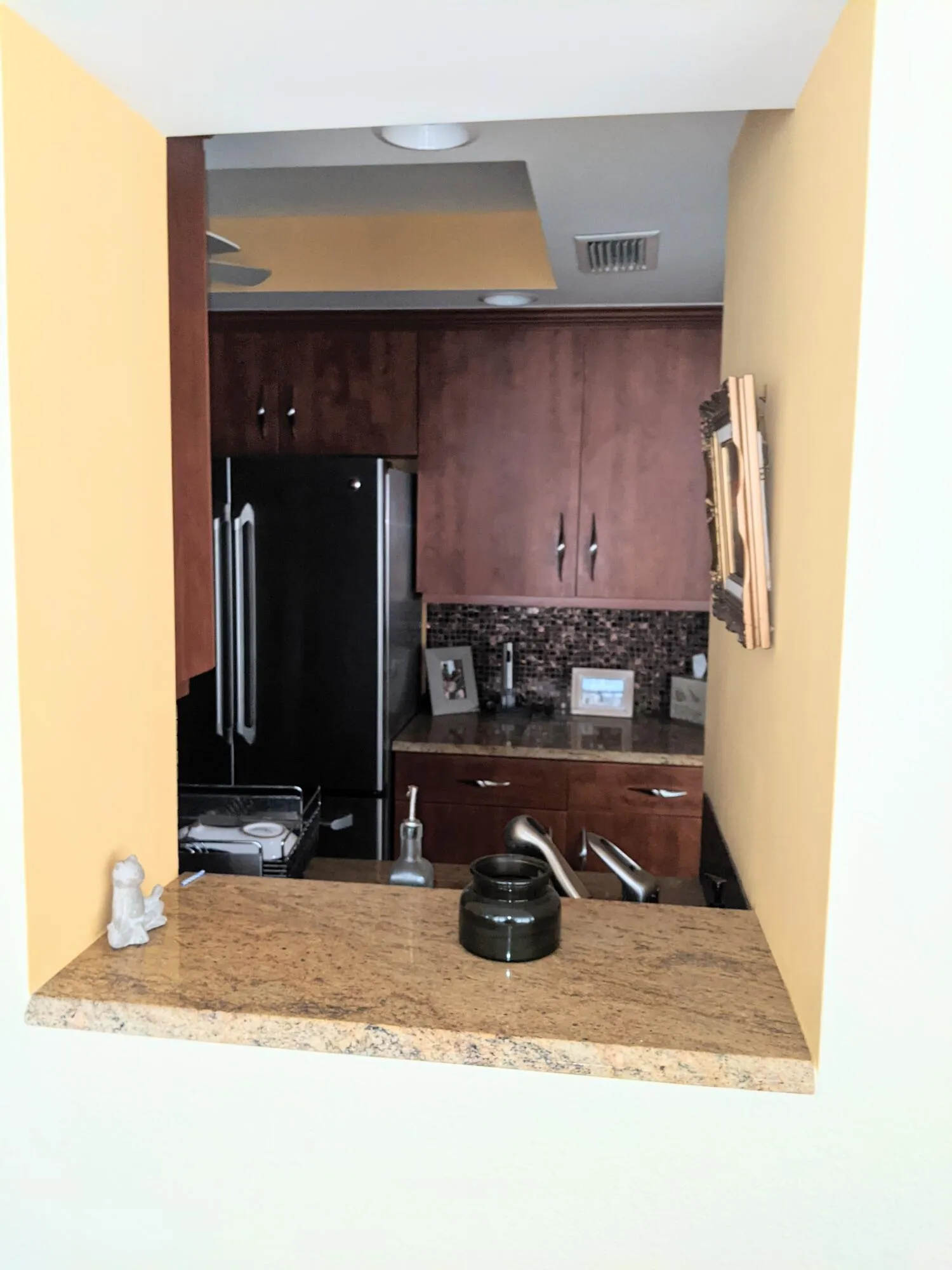 DR TO KITCHEN