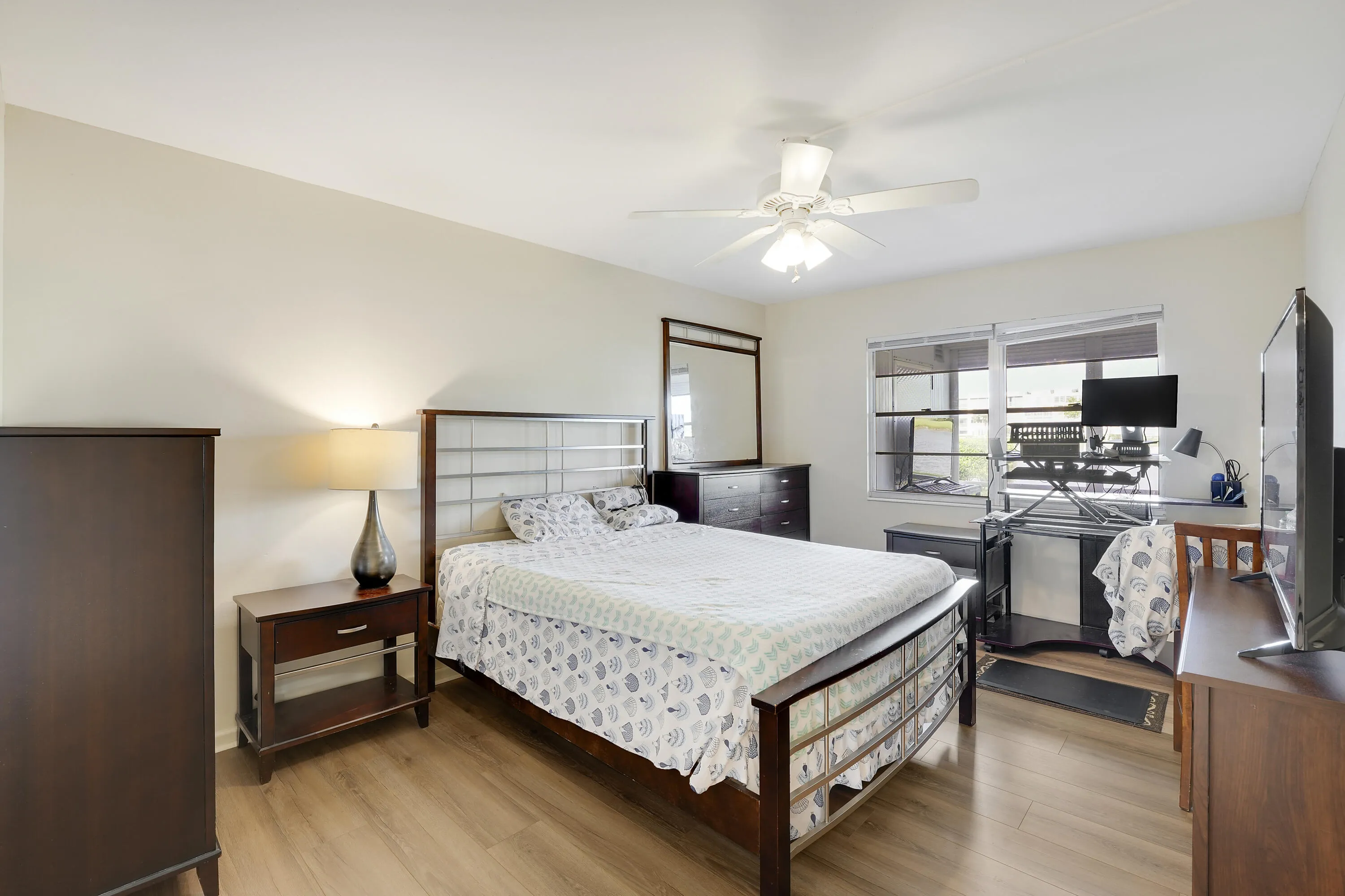 Property photo 37
