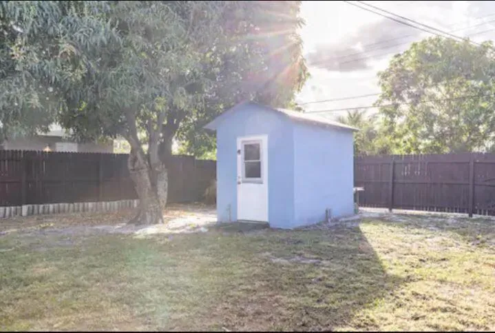 Shed