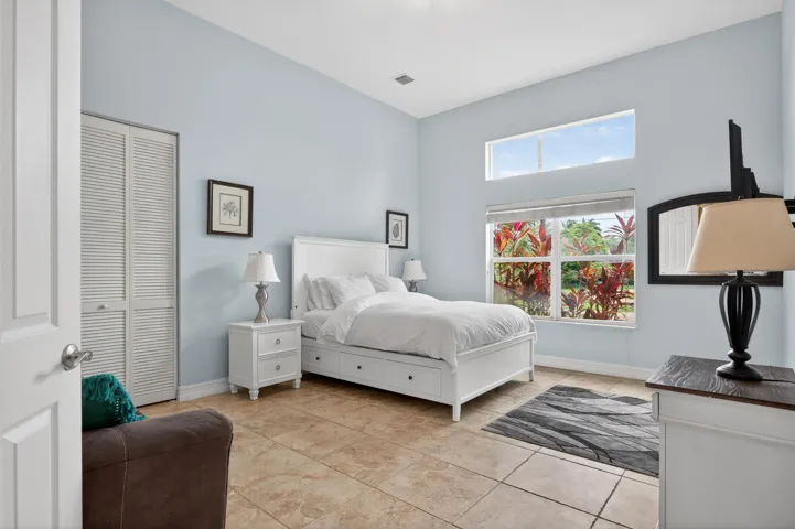 Bedroom #1
