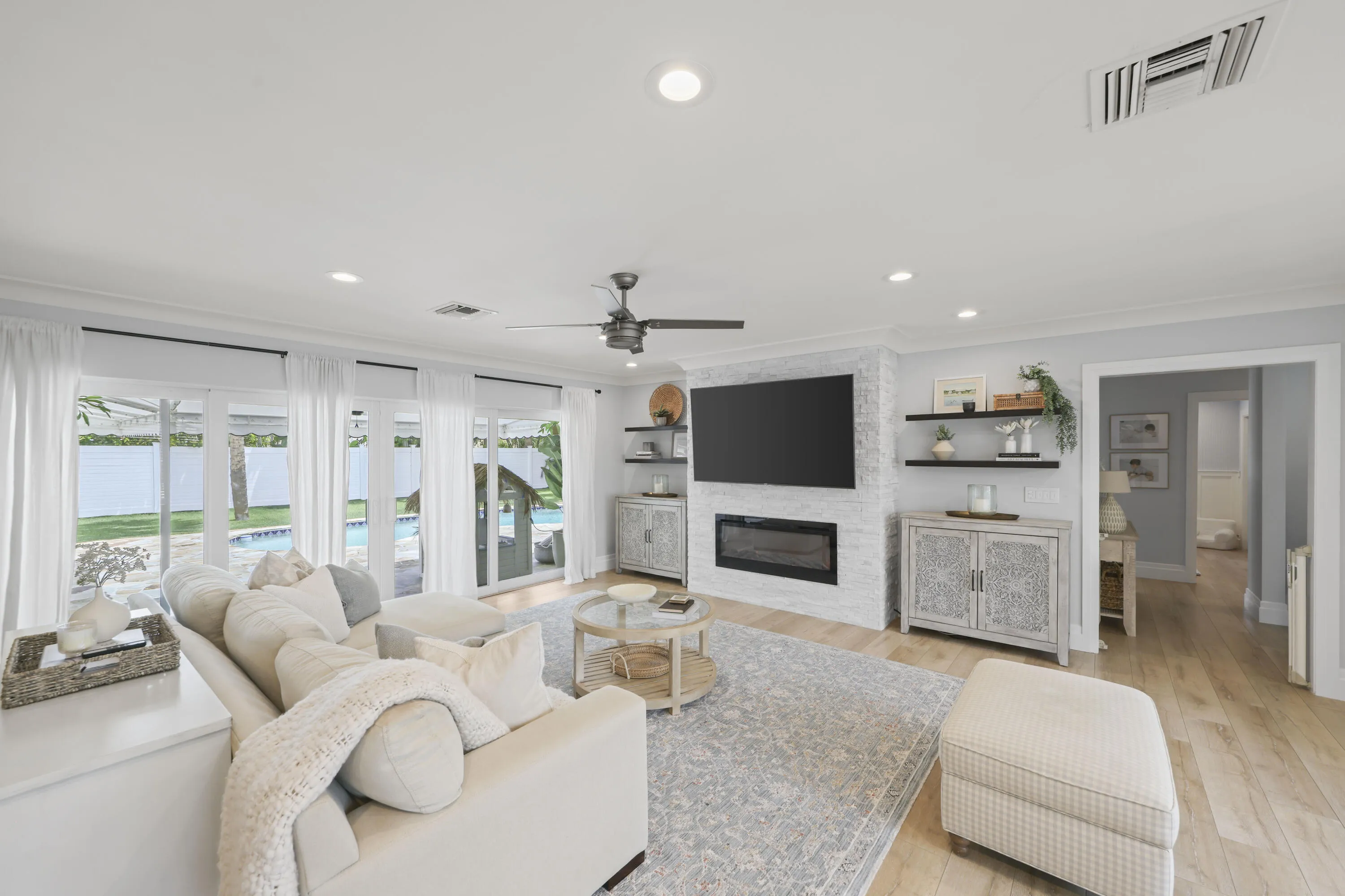 621 Apple Tree Lane - 13.jpg-FULL