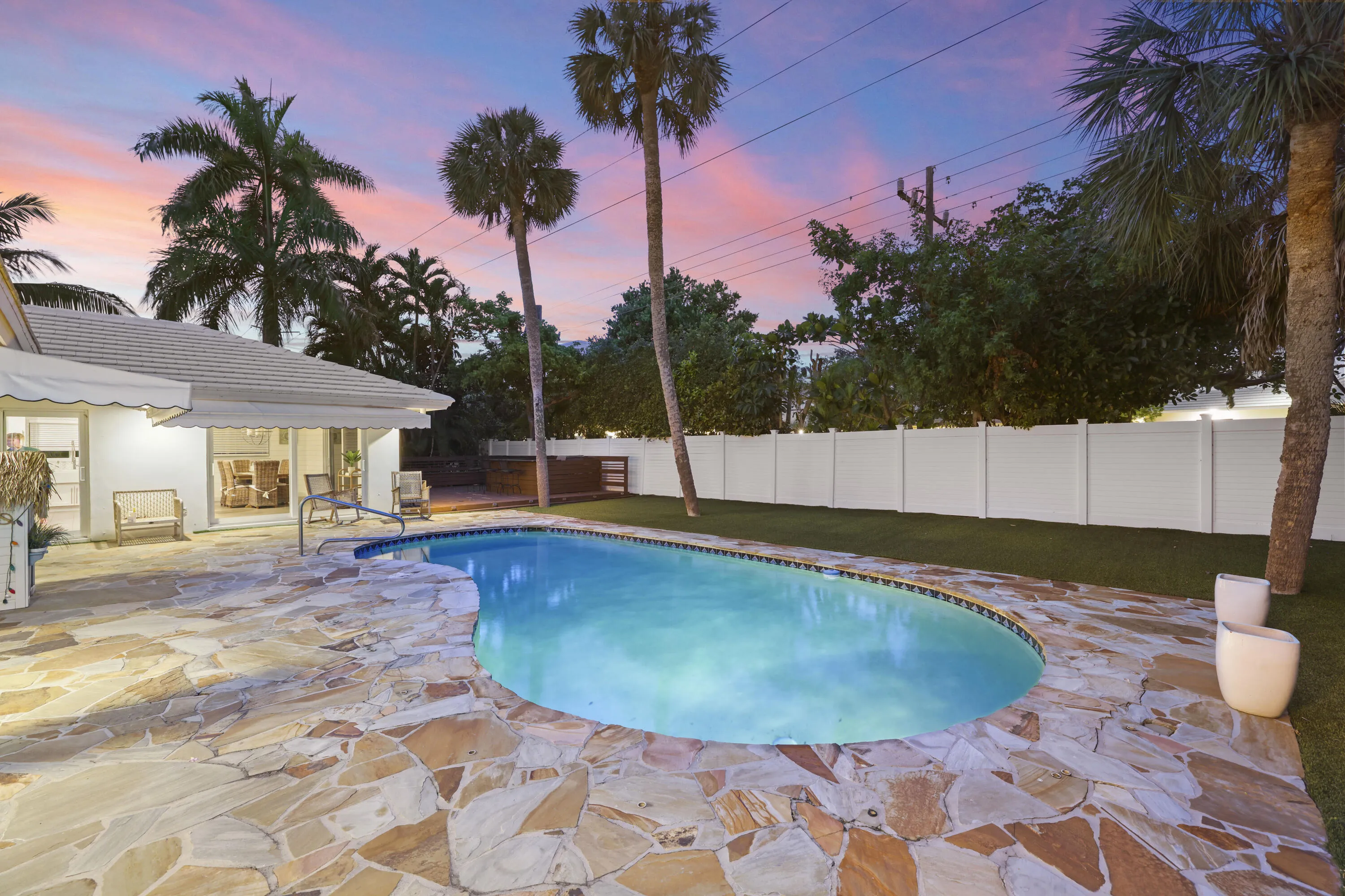 621 Apple Tree Lane - 77.jpg-FULL