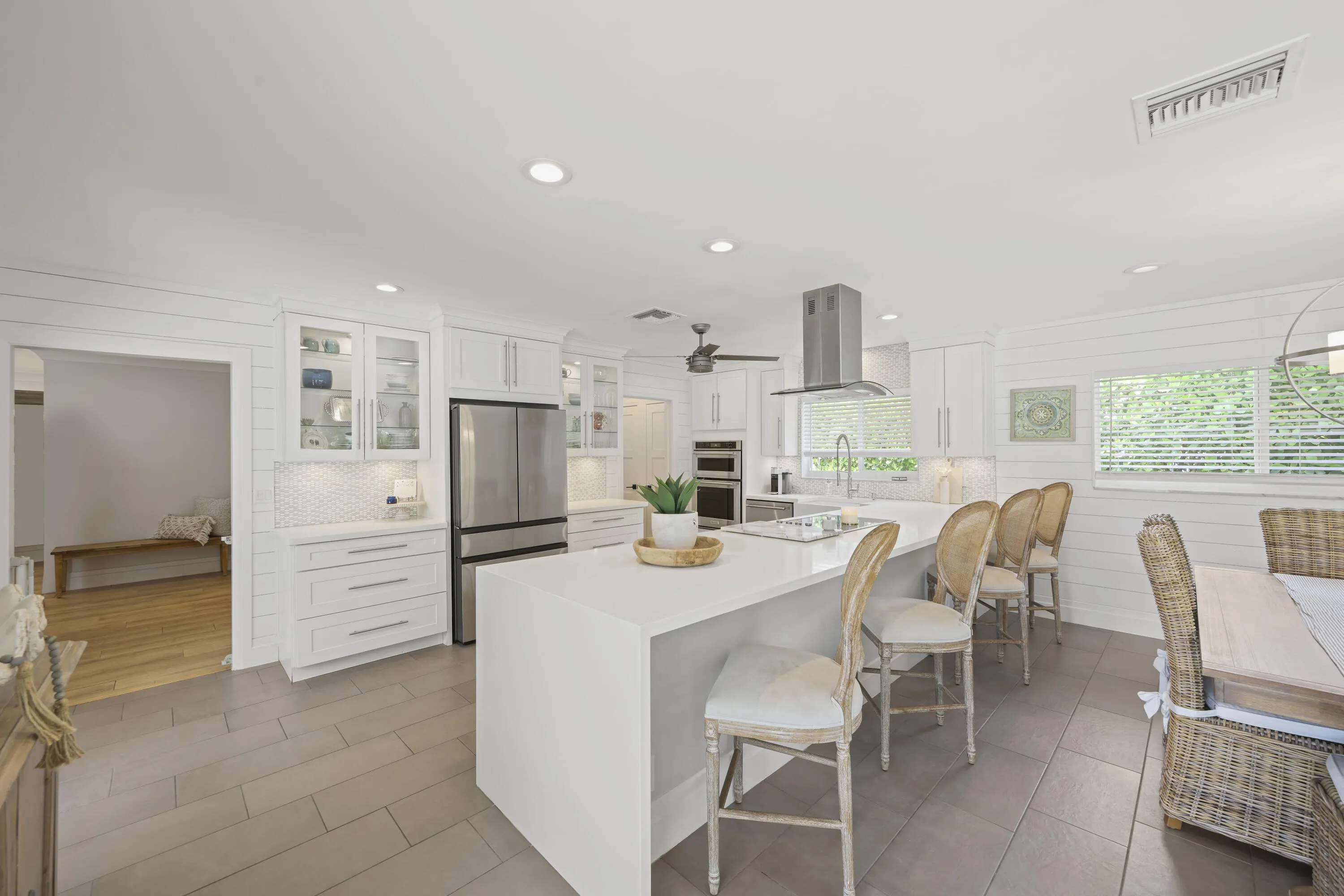 621 Apple Tree Lane - 23.jpg-FULL
