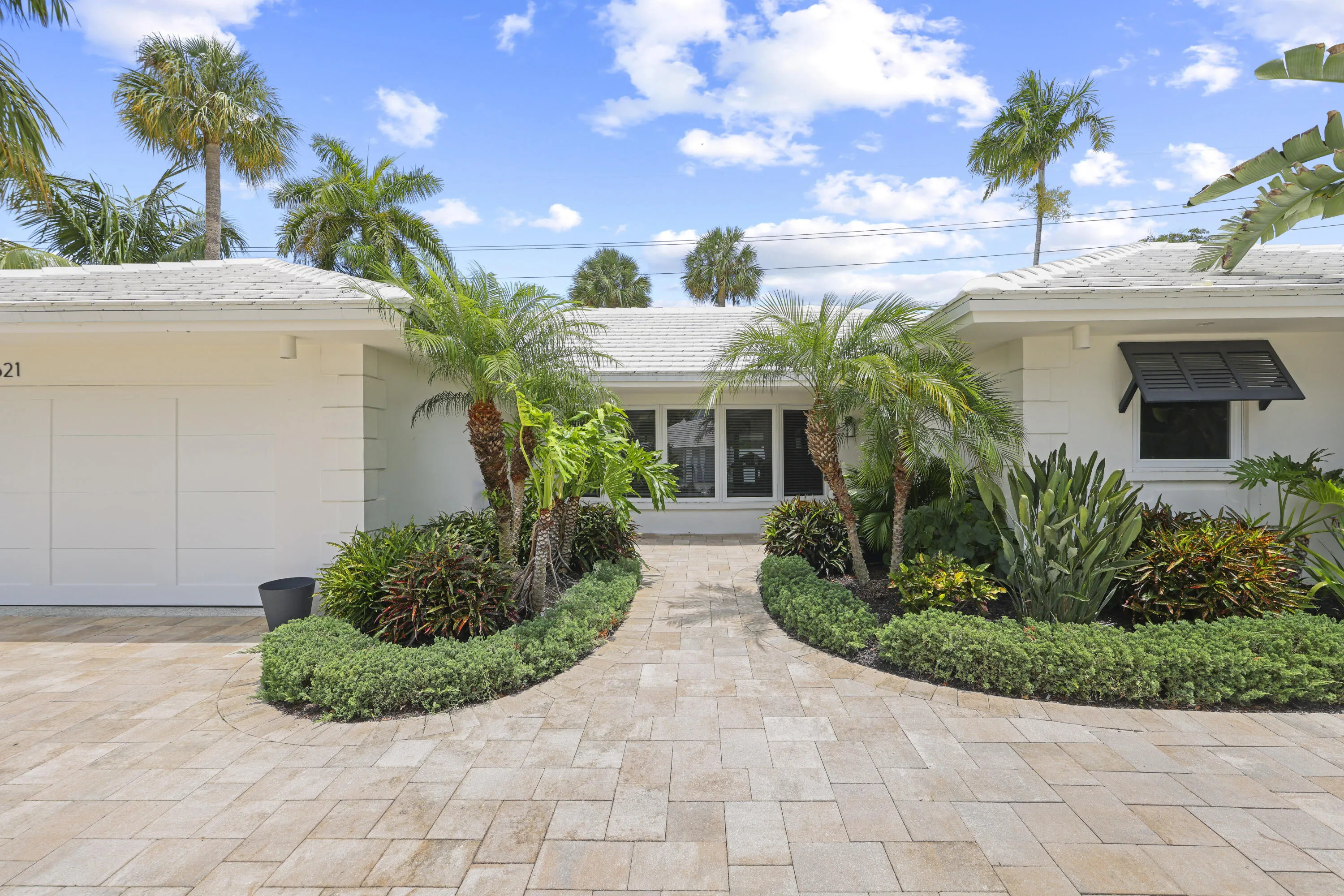 621 Apple Tree Lane - 6.jpg-FULL