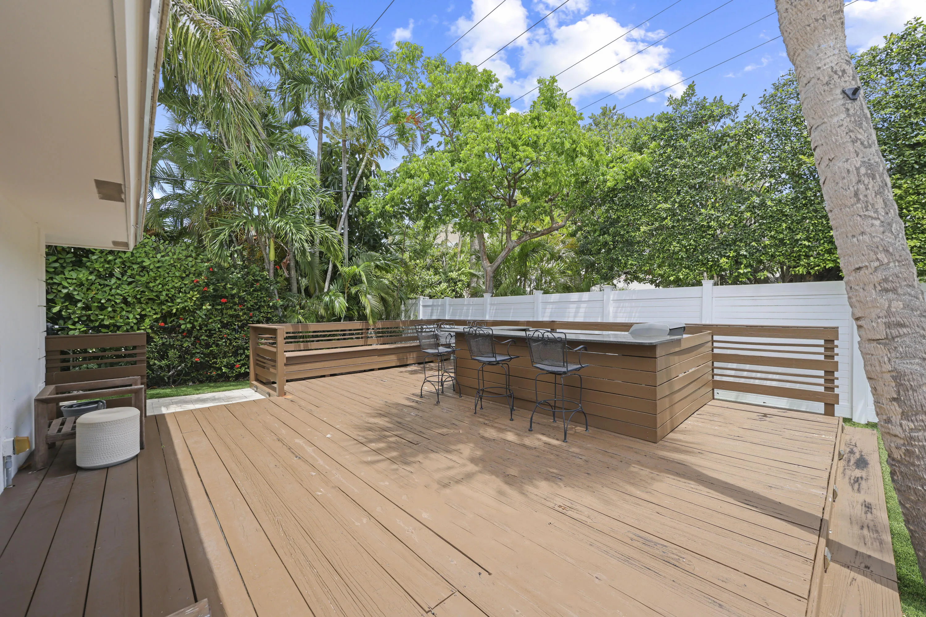 621 Apple Tree Lane - 48.jpg-FULL