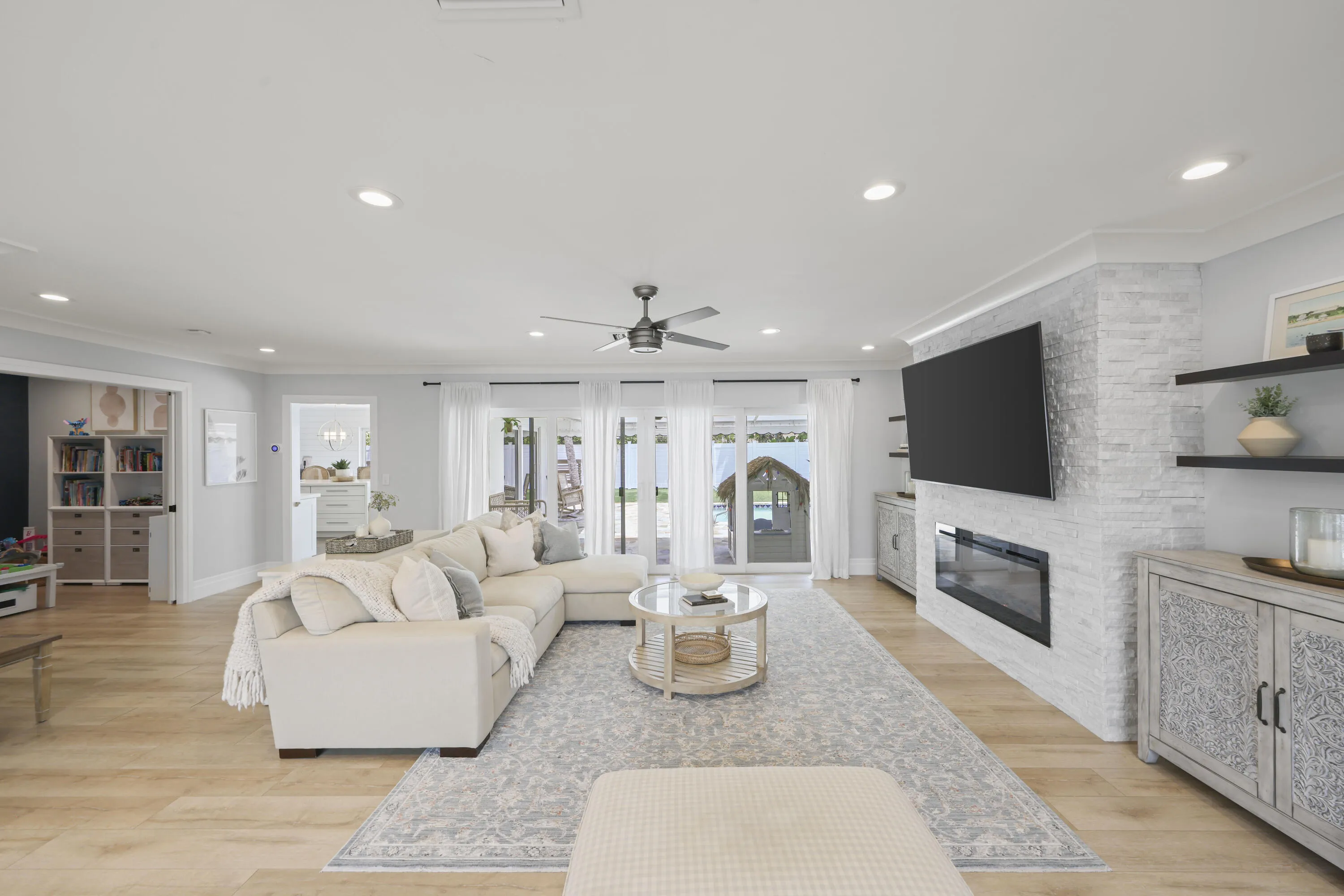 621 Apple Tree Lane - 12.jpg-FULL