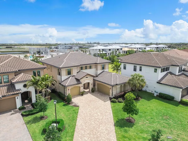 12745 Bayside Ct_003