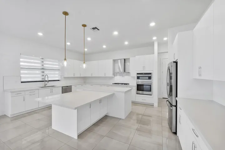 12745 Bayside Ct_039