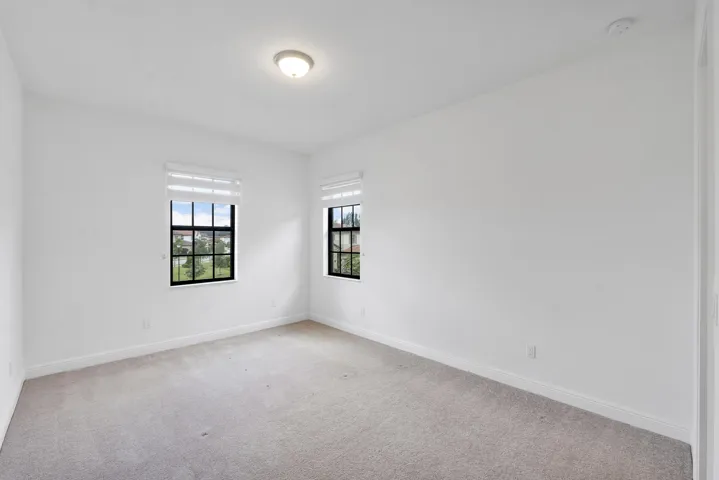 12745 Bayside Ct_047