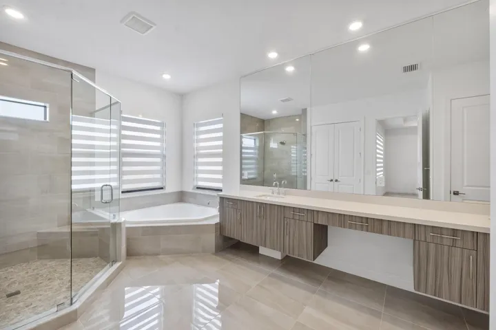 12745 Bayside Ct_058