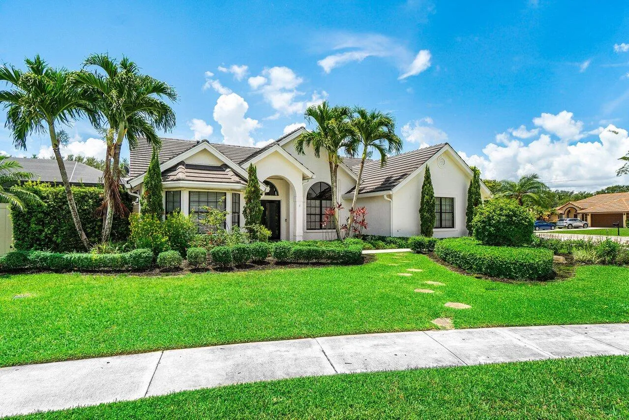 002-2470SandstoneCourt-Wellington-FL-334