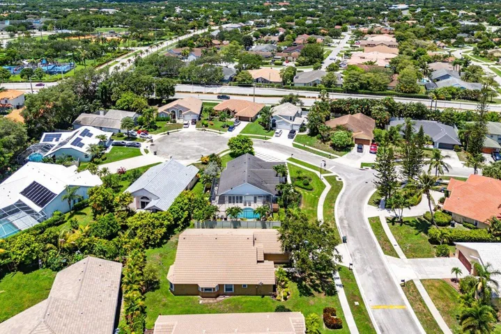 046-2470SandstoneCourt-Wellington-FL-334