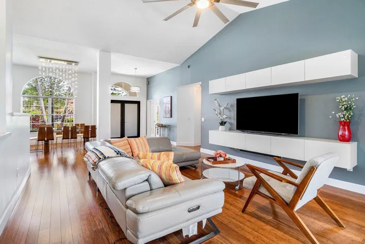 013-2470SandstoneCourt-Wellington-FL-334