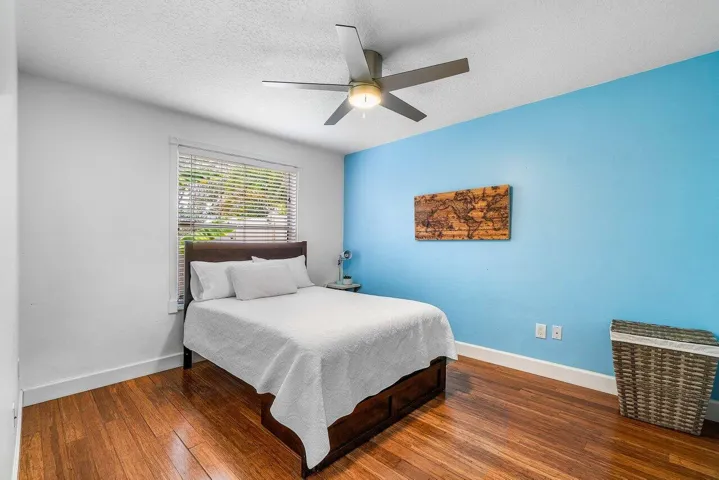 028-2470SandstoneCourt-Wellington-FL-334