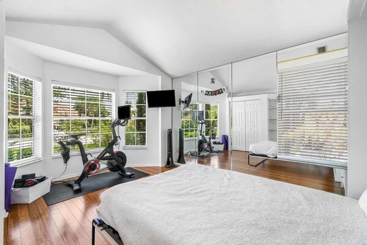 025-2470SandstoneCourt-Wellington-FL-334