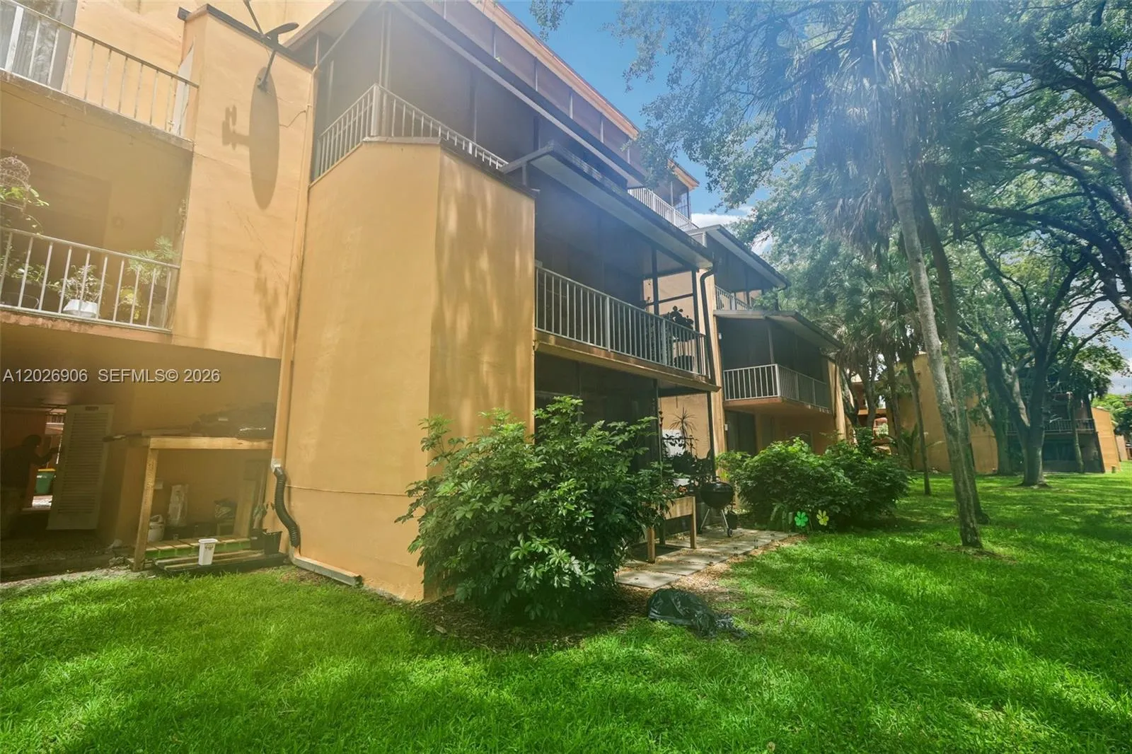 Property photo 202