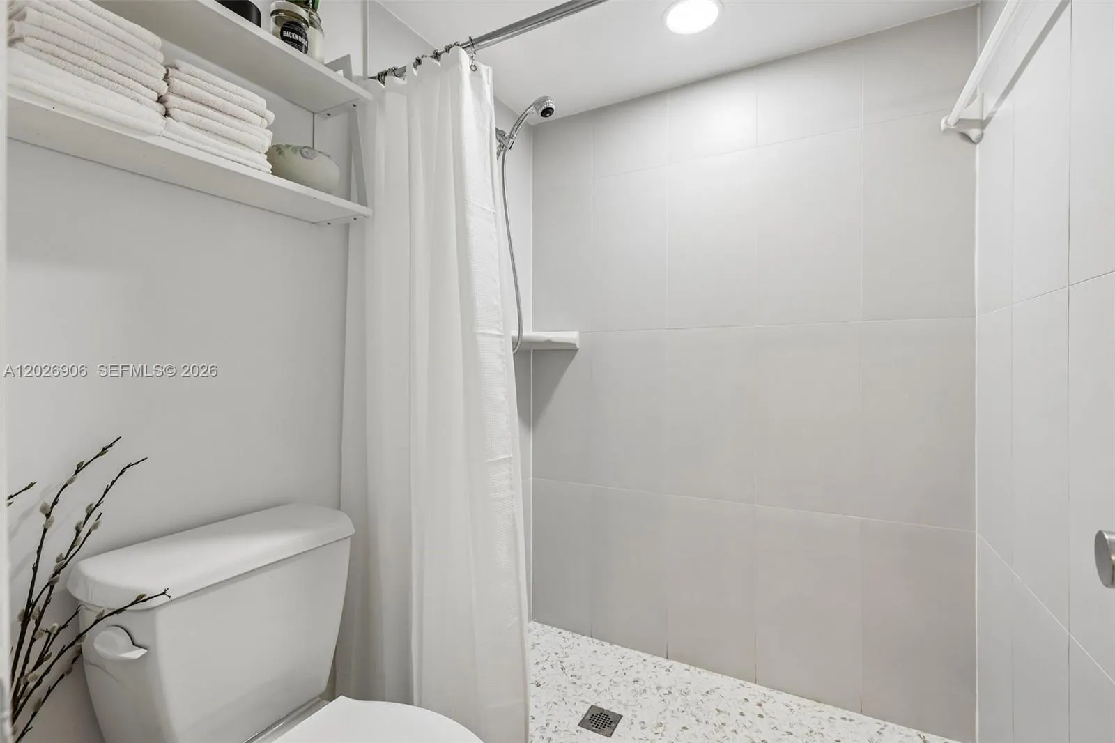 Property photo 126