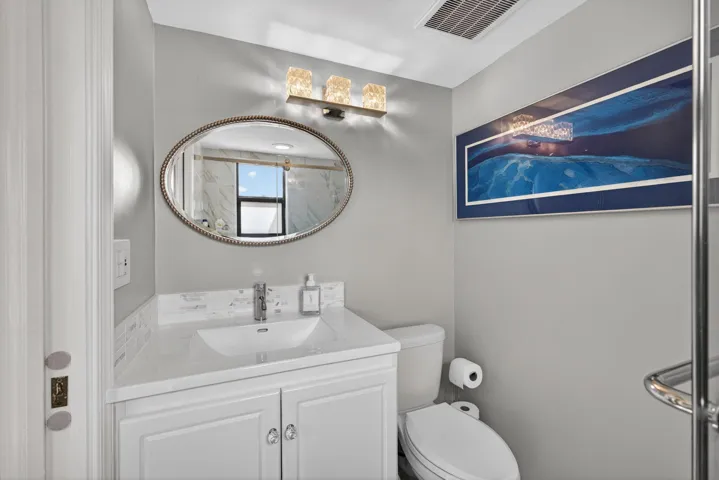 Guest Bathroom 2