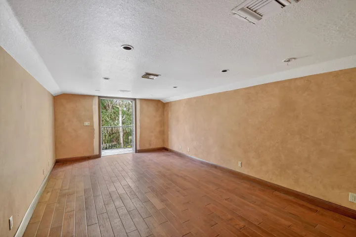Extra space 2nd floor