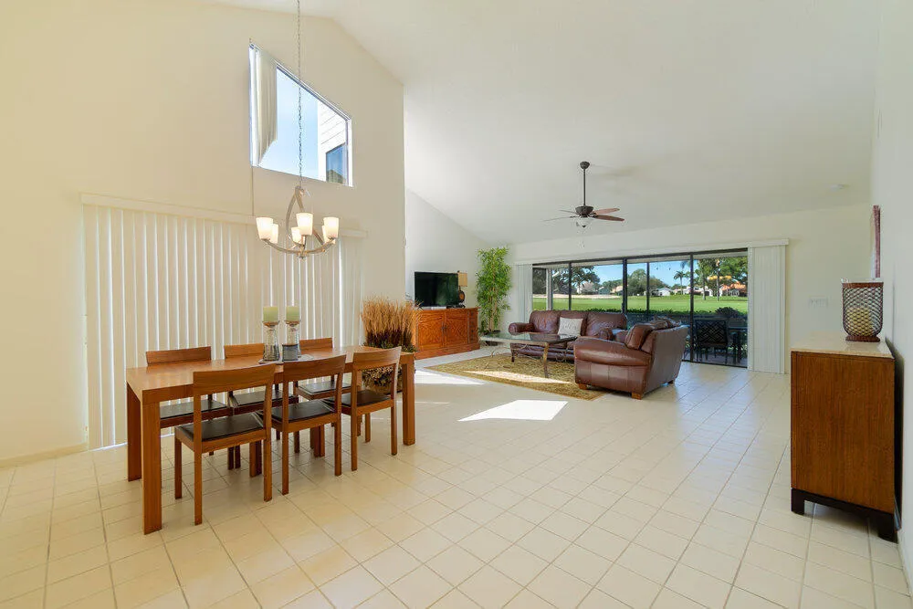 FLO HOUSE 7