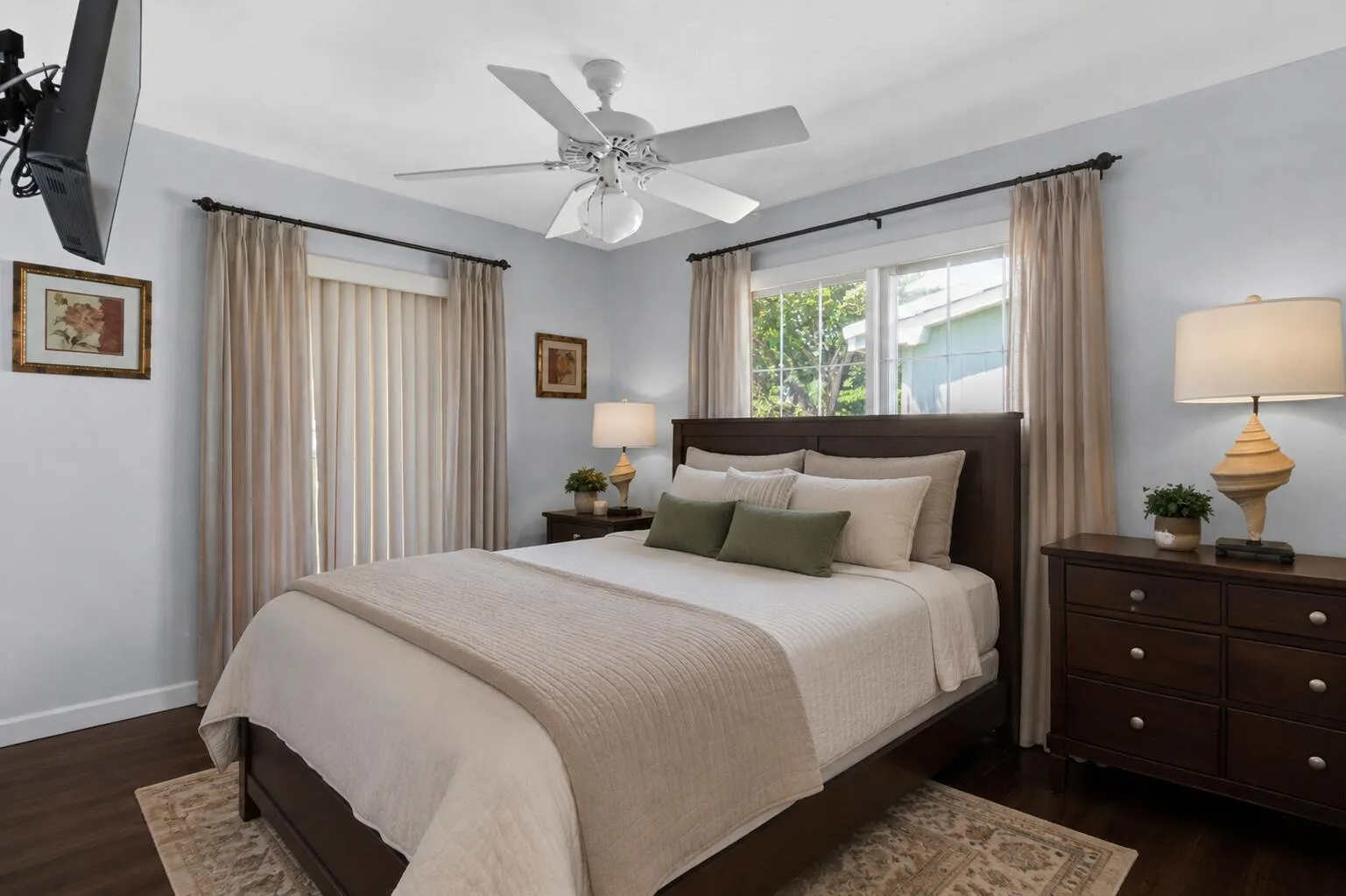 Virtually Staged 5th Bedroom.
